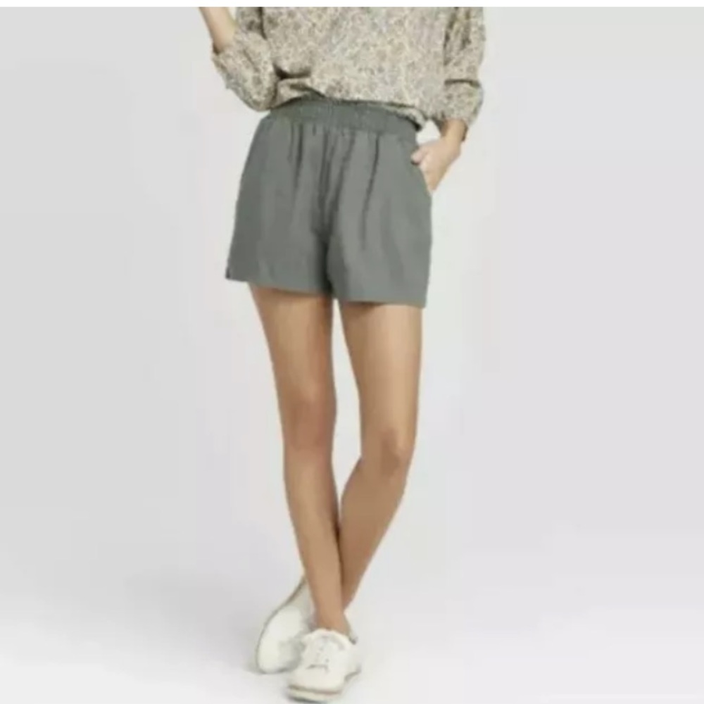 👍NWT green universal thread pant